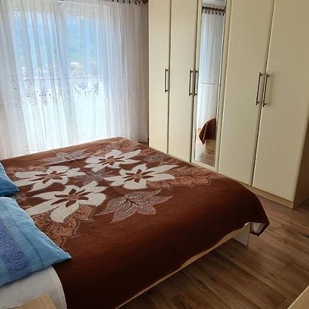 Apartments Jele Baska  Exterior photo