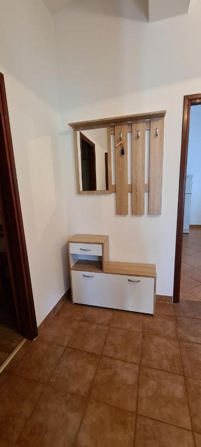 Apartments Jele Baska  Exterior photo