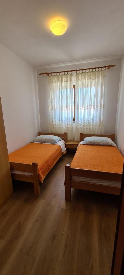 Apartments Jele Baska  Exterior photo