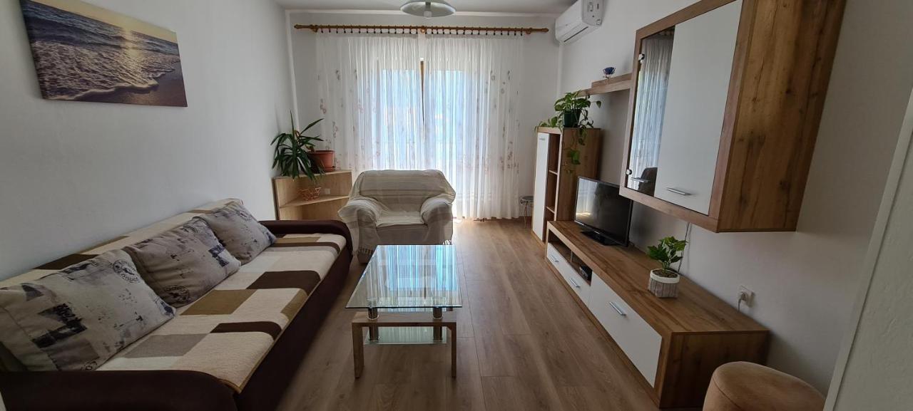 Apartments Jele Baska  Exterior photo